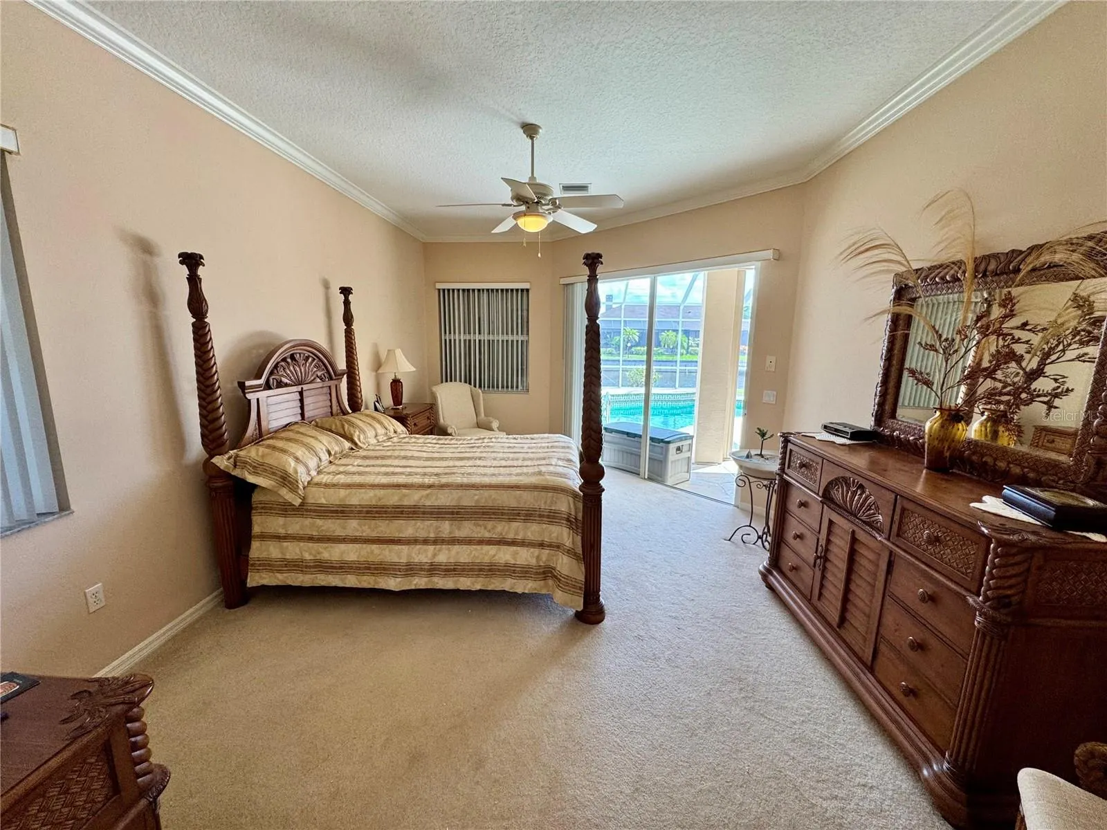 9516 MIAMI CIR