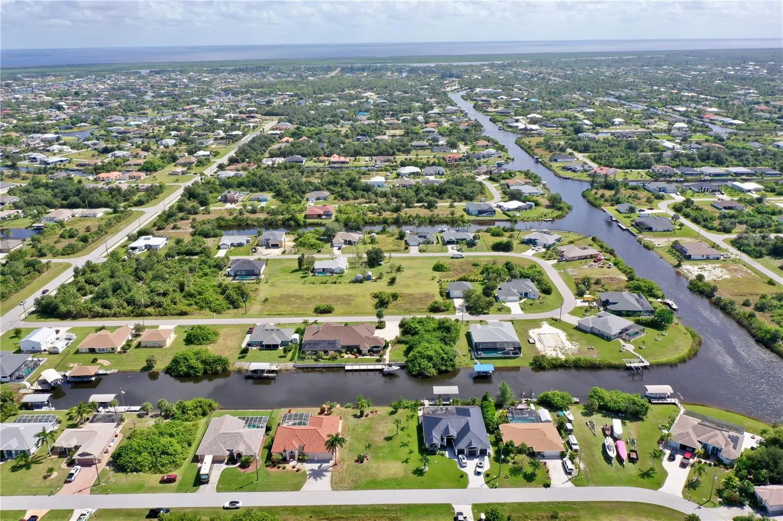 9516 MIAMI CIR