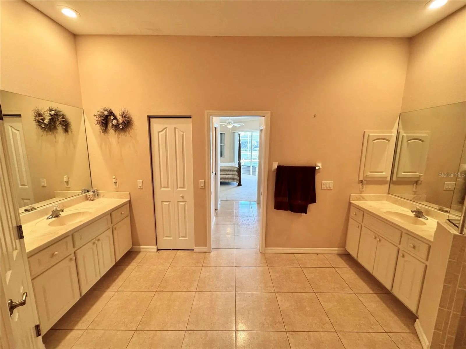 9516 MIAMI CIR