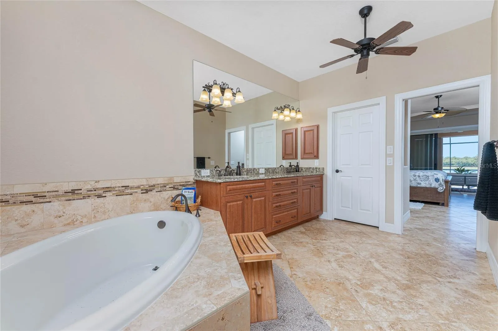 15704 MELPORT CIR