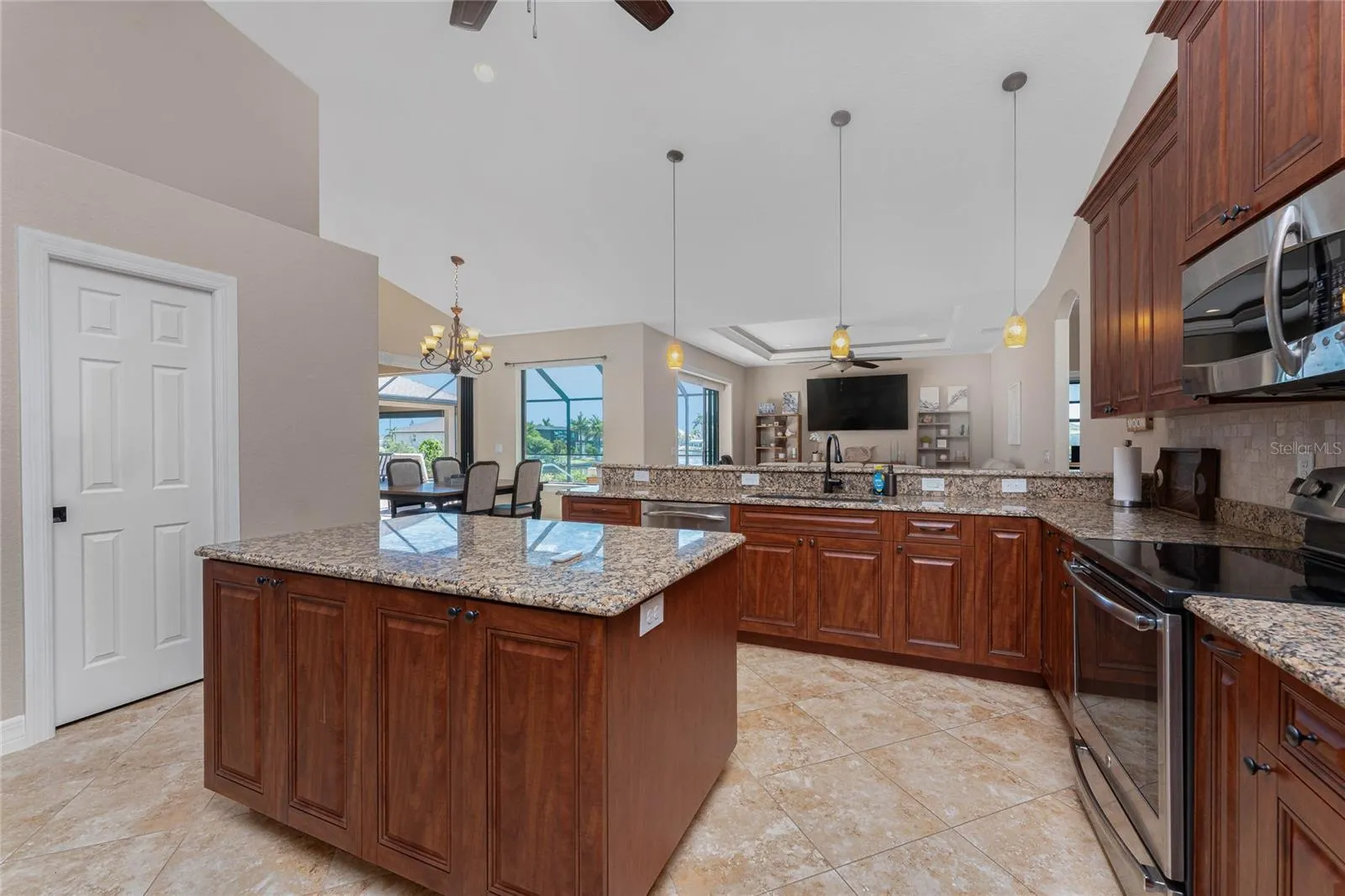 15704 MELPORT CIR