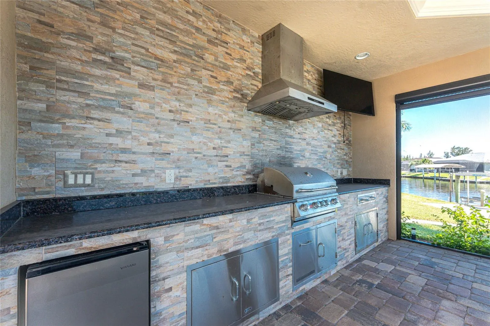 15704 MELPORT CIR