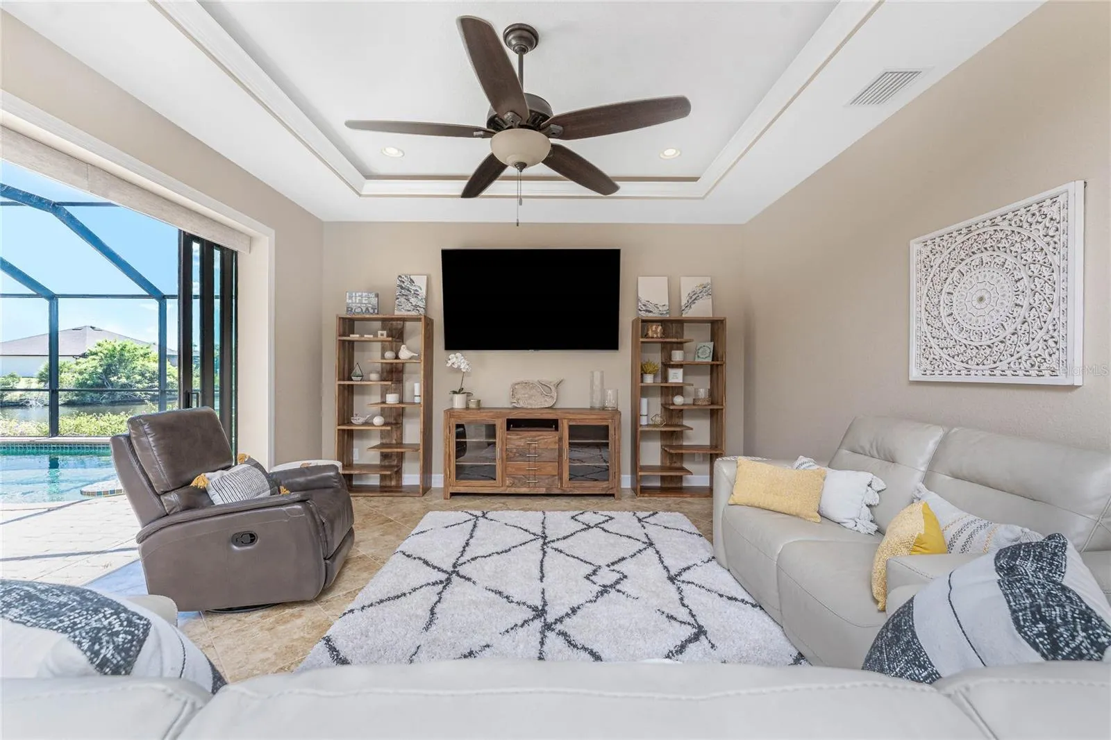 15704 MELPORT CIR