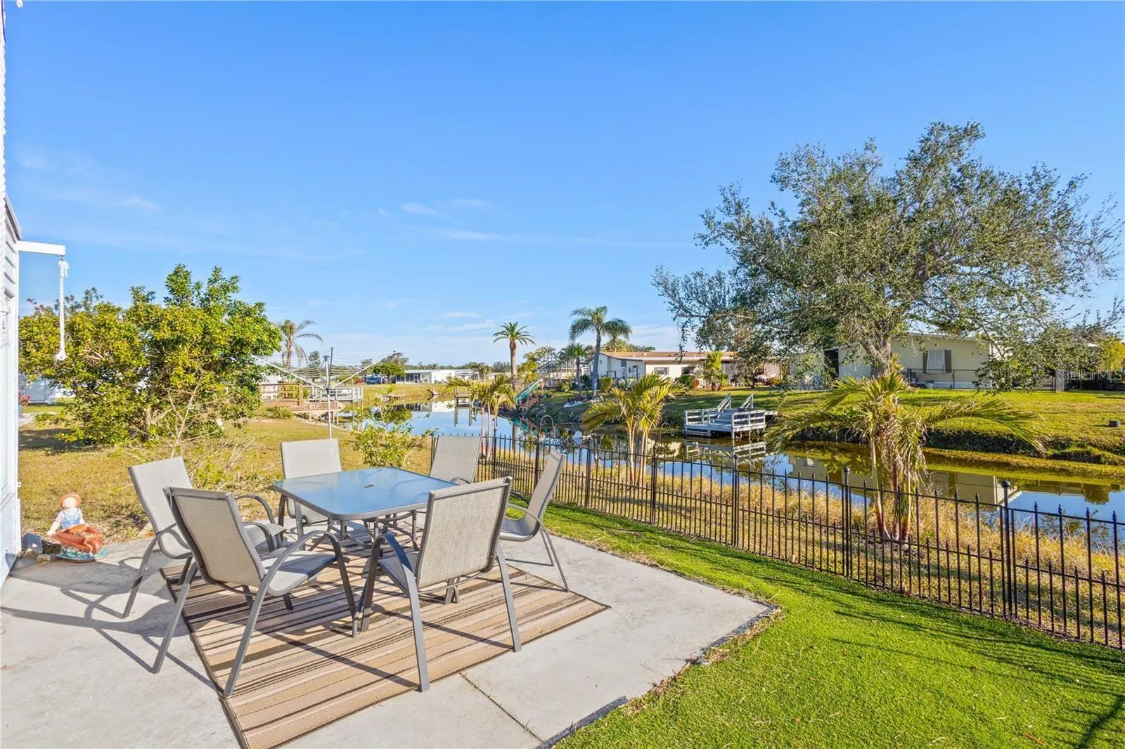 1332 SANDERLING DR