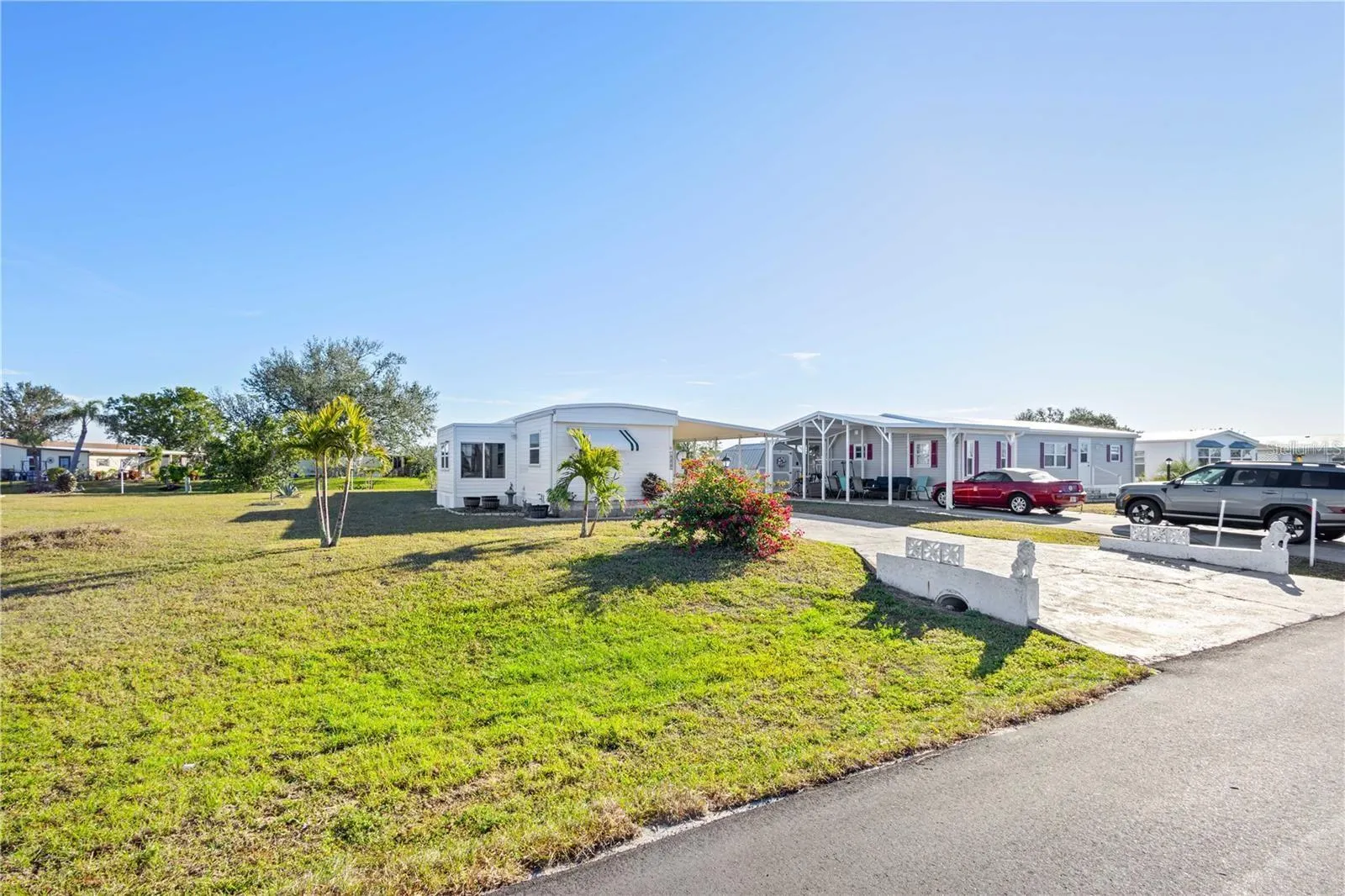 1332 SANDERLING DR