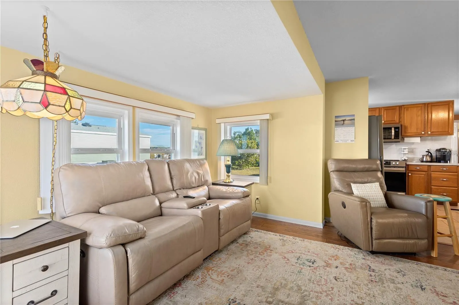 1332 SANDERLING DR