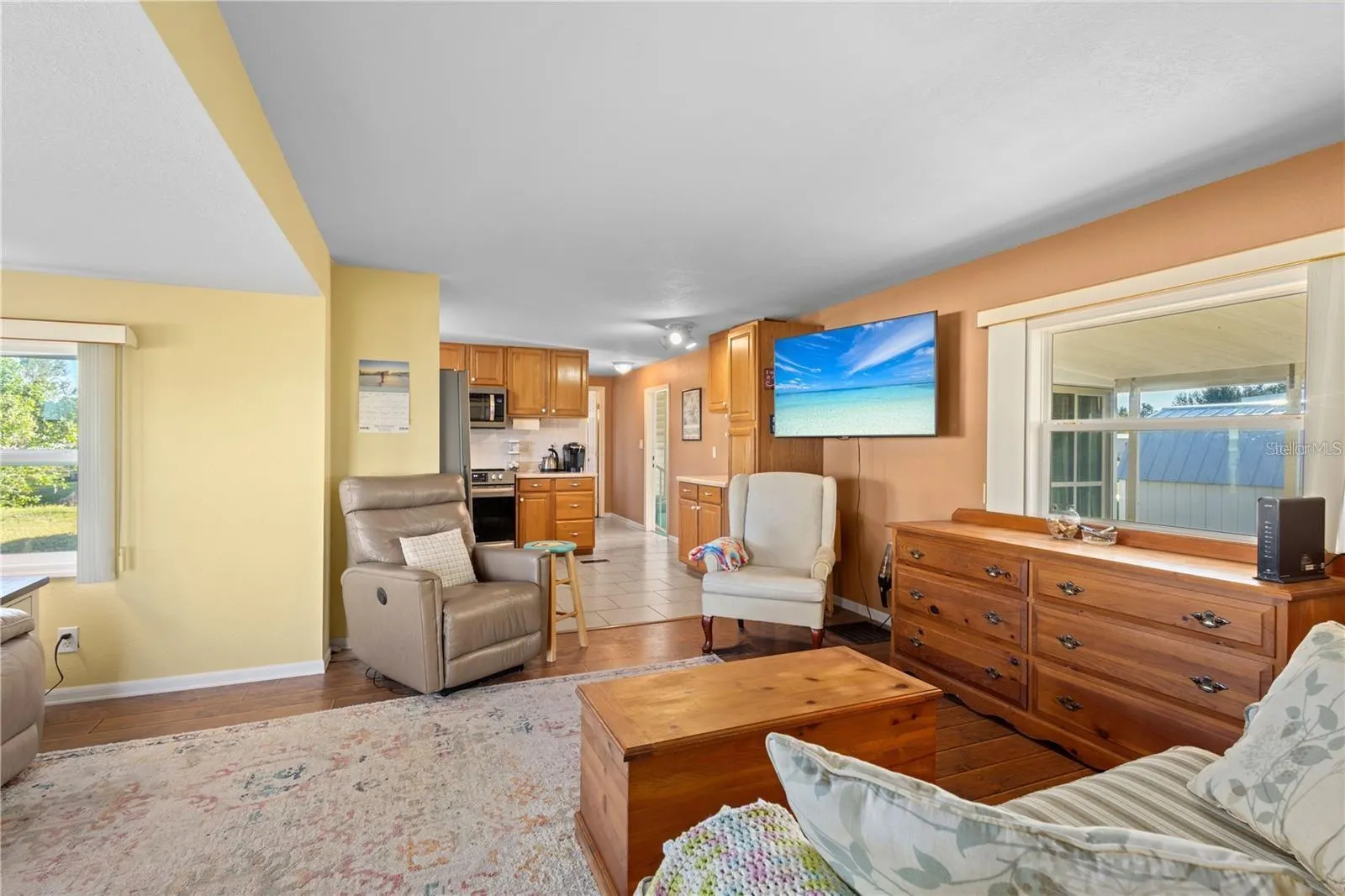 1332 SANDERLING DR