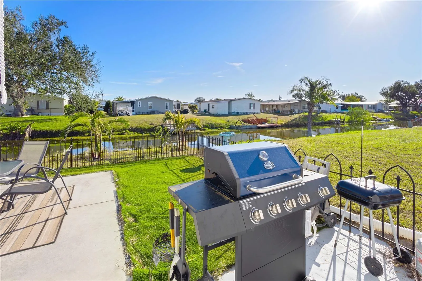 1332 SANDERLING DR