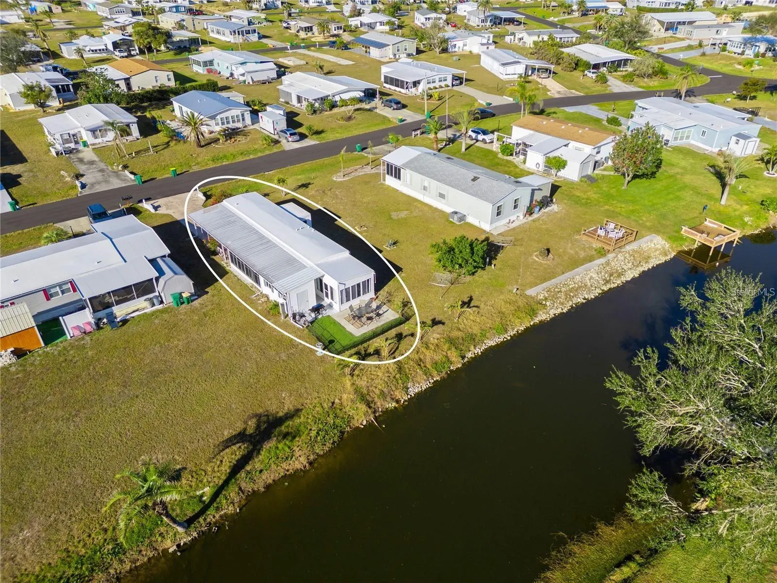 1332 SANDERLING DR