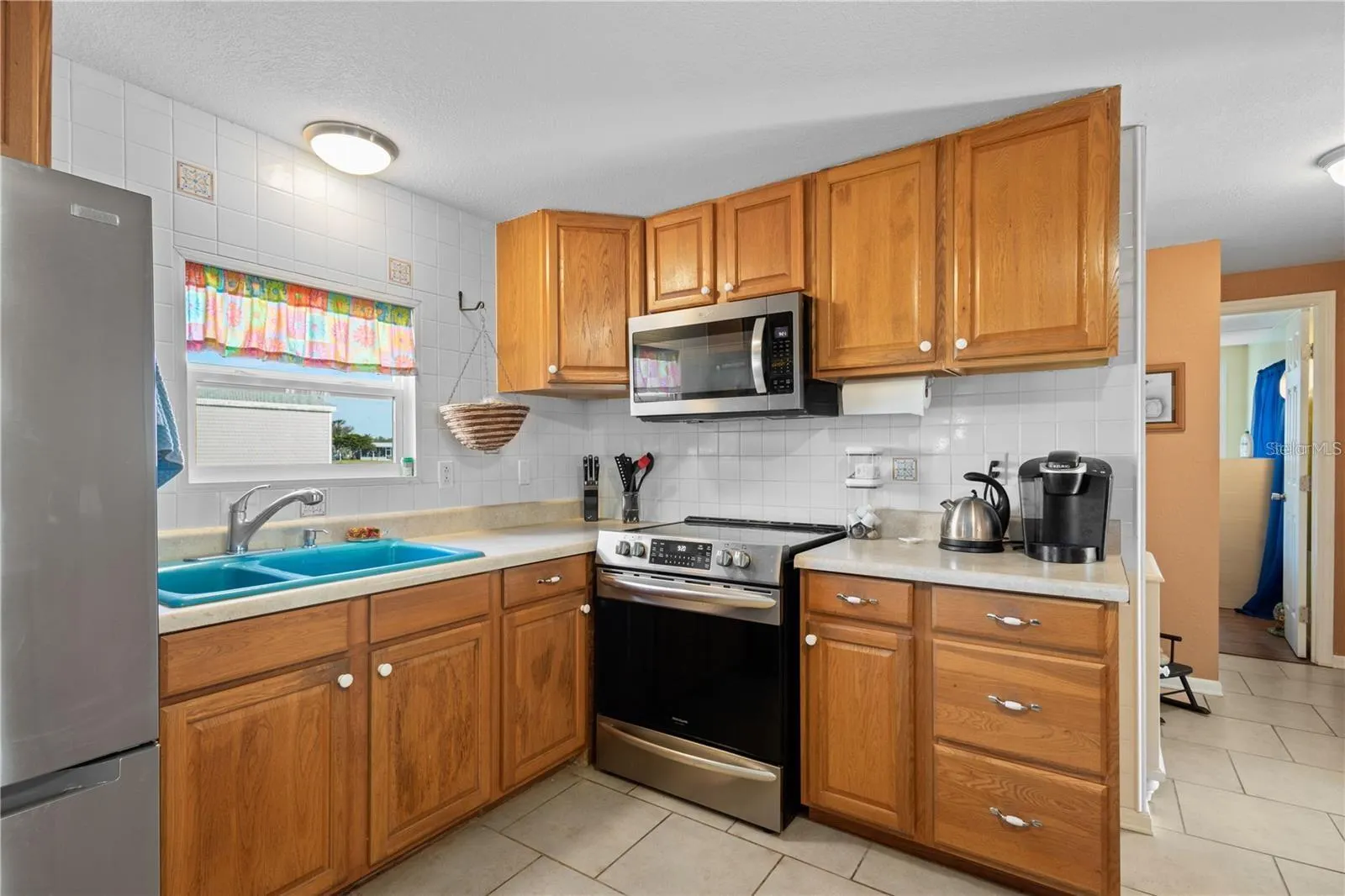 1332 SANDERLING DR