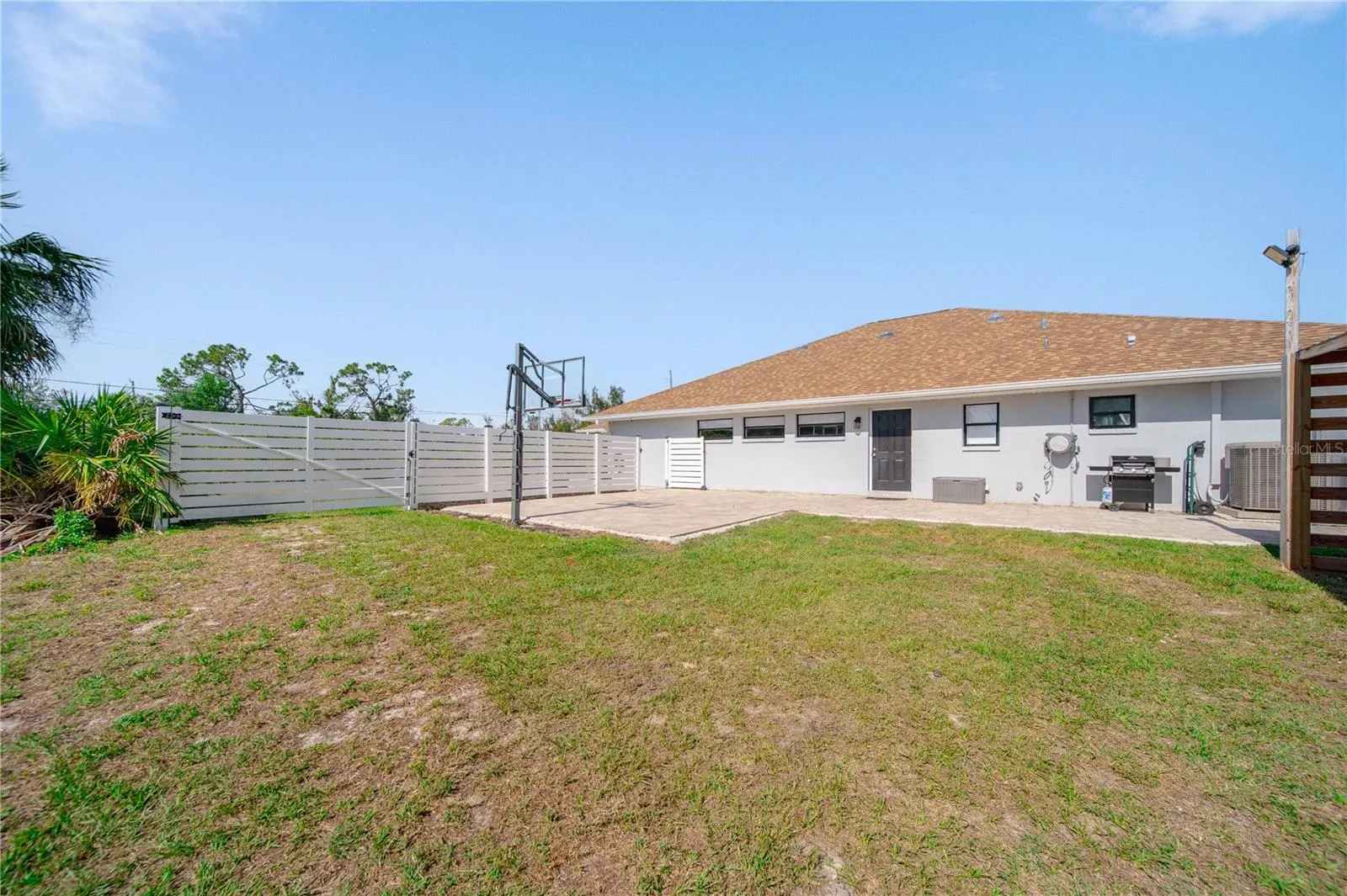 12214 HERNANDO RD
