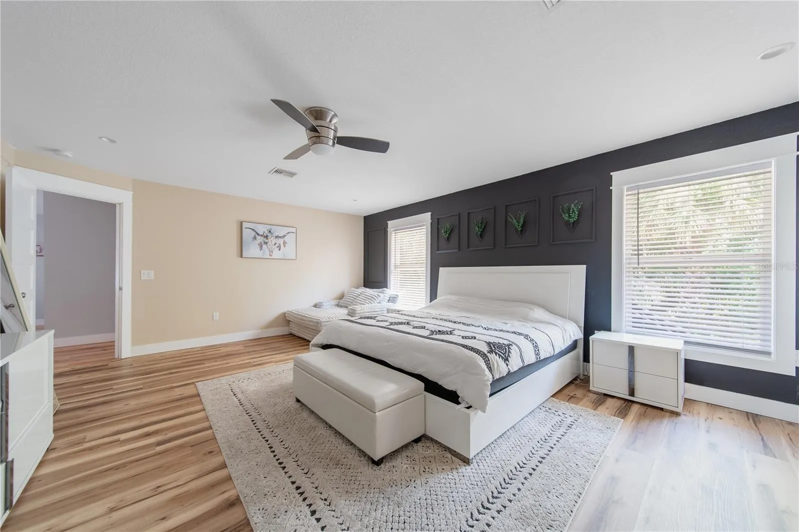 12214 HERNANDO RD