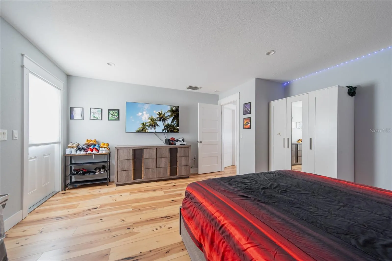 12214 HERNANDO RD
