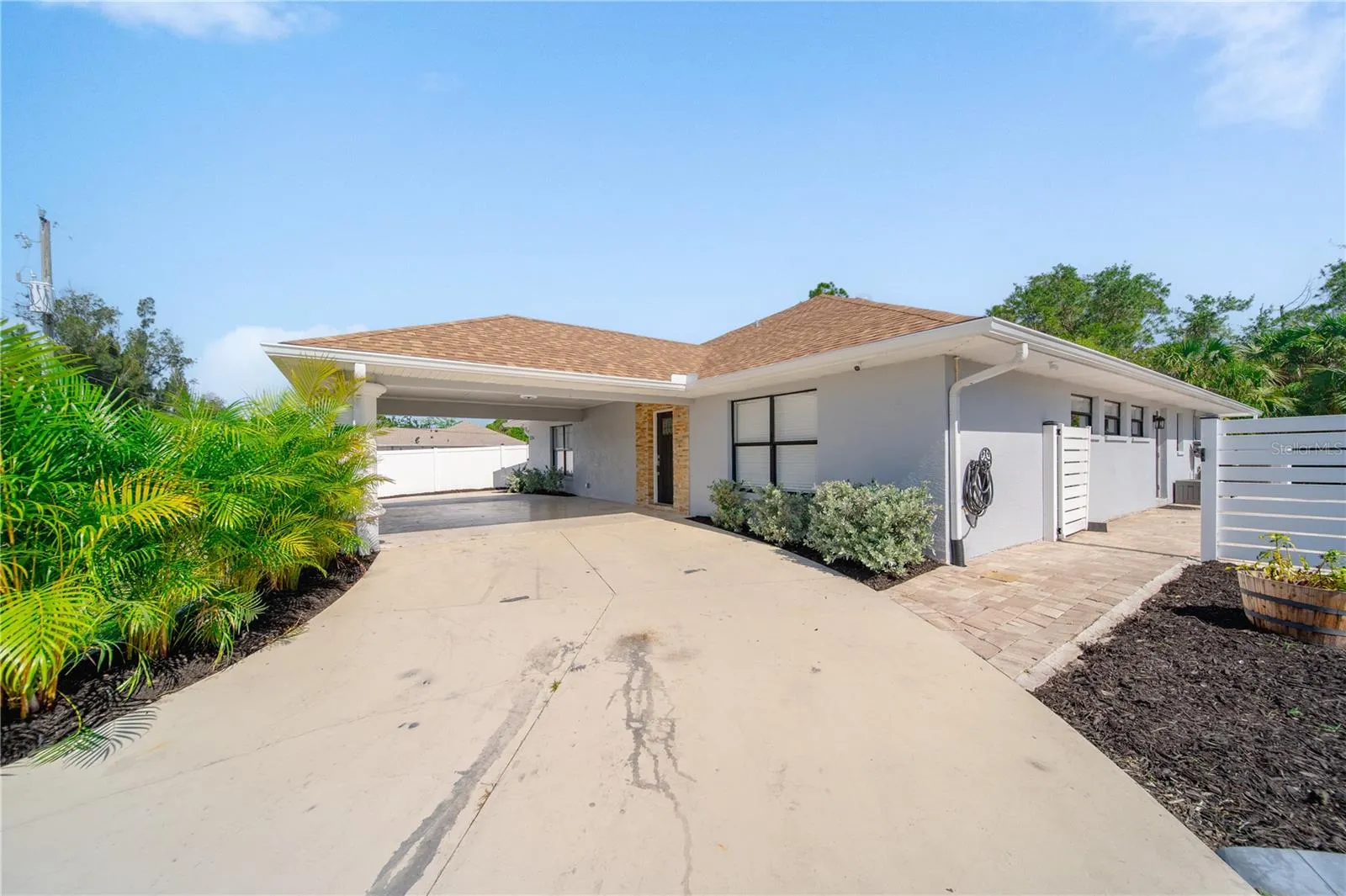 12214 HERNANDO RD