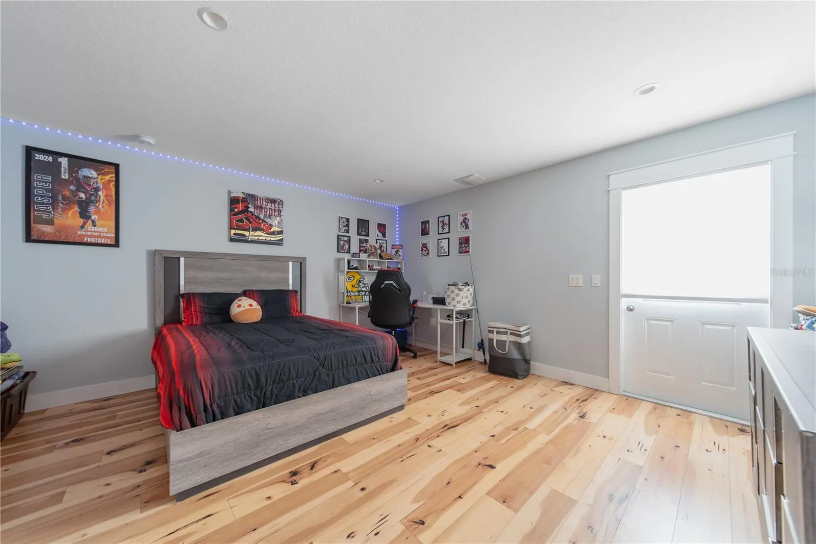 12214 HERNANDO RD