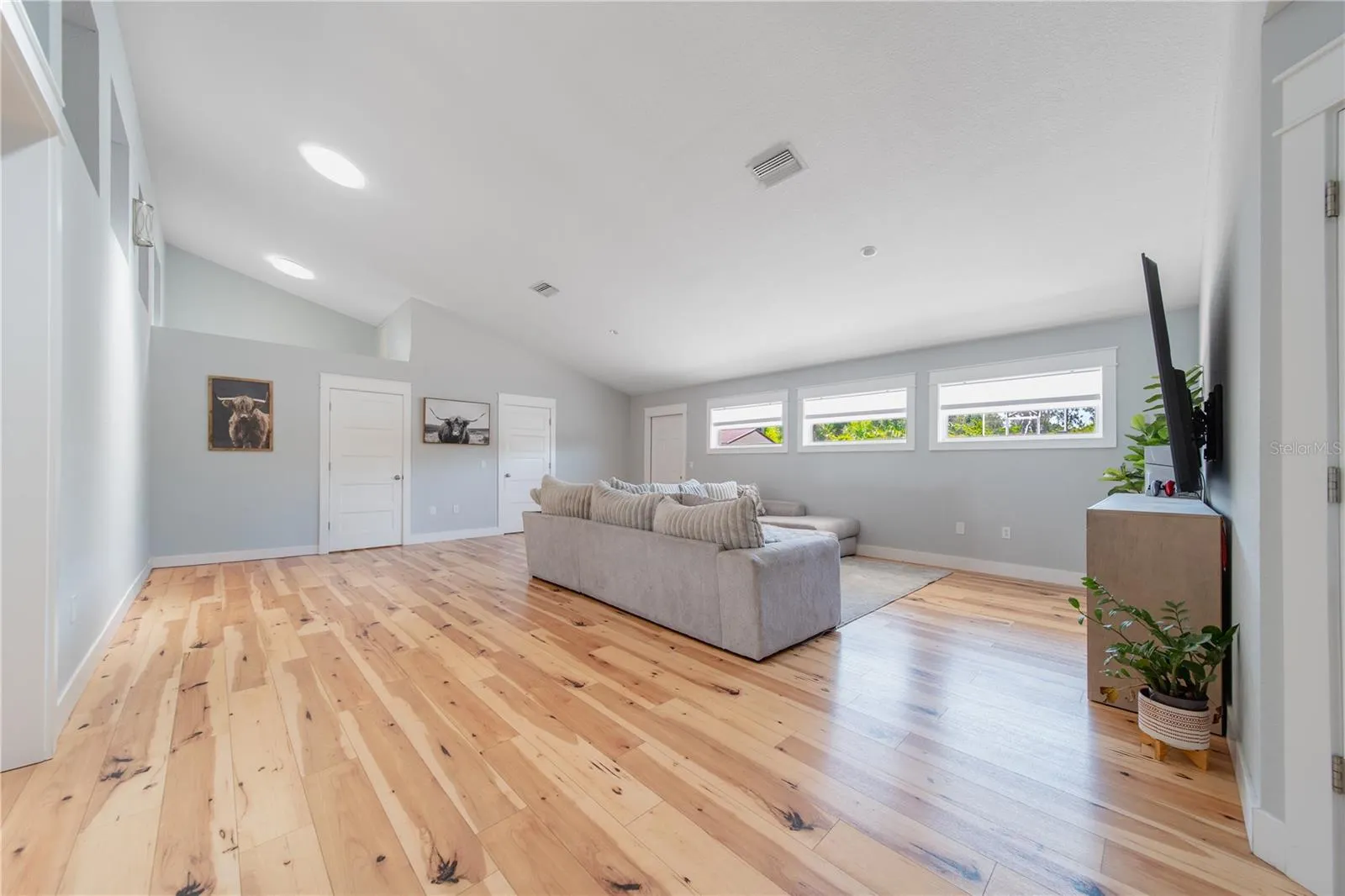 12214 HERNANDO RD