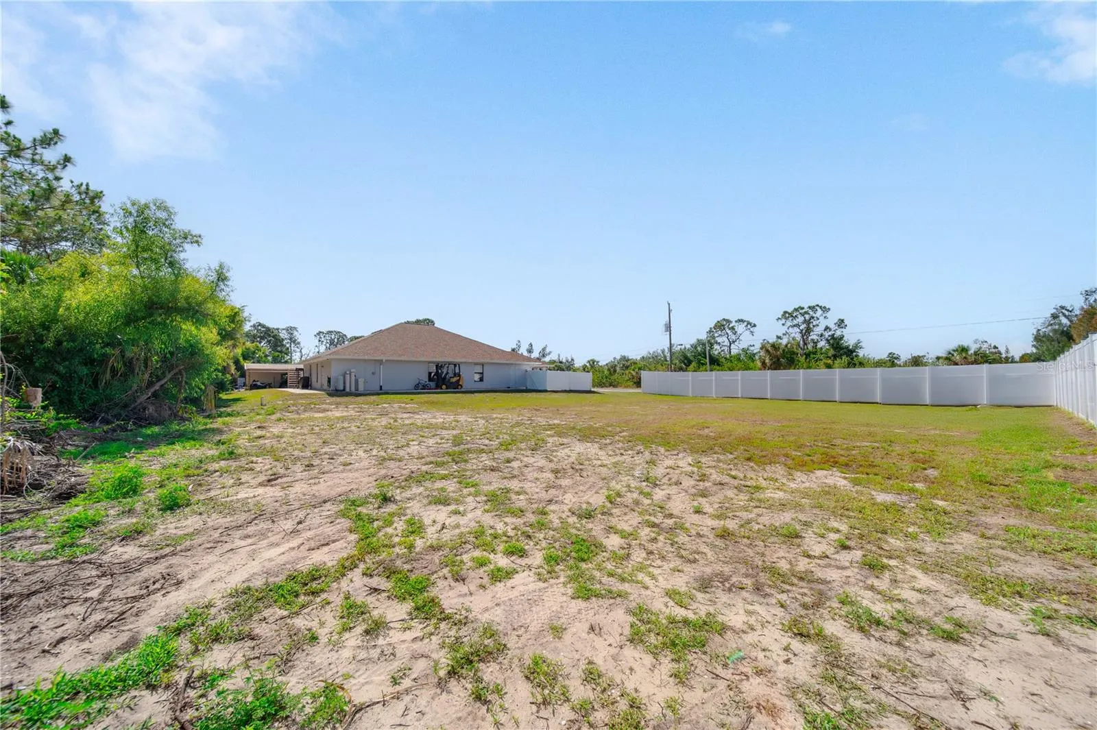 12214 HERNANDO RD