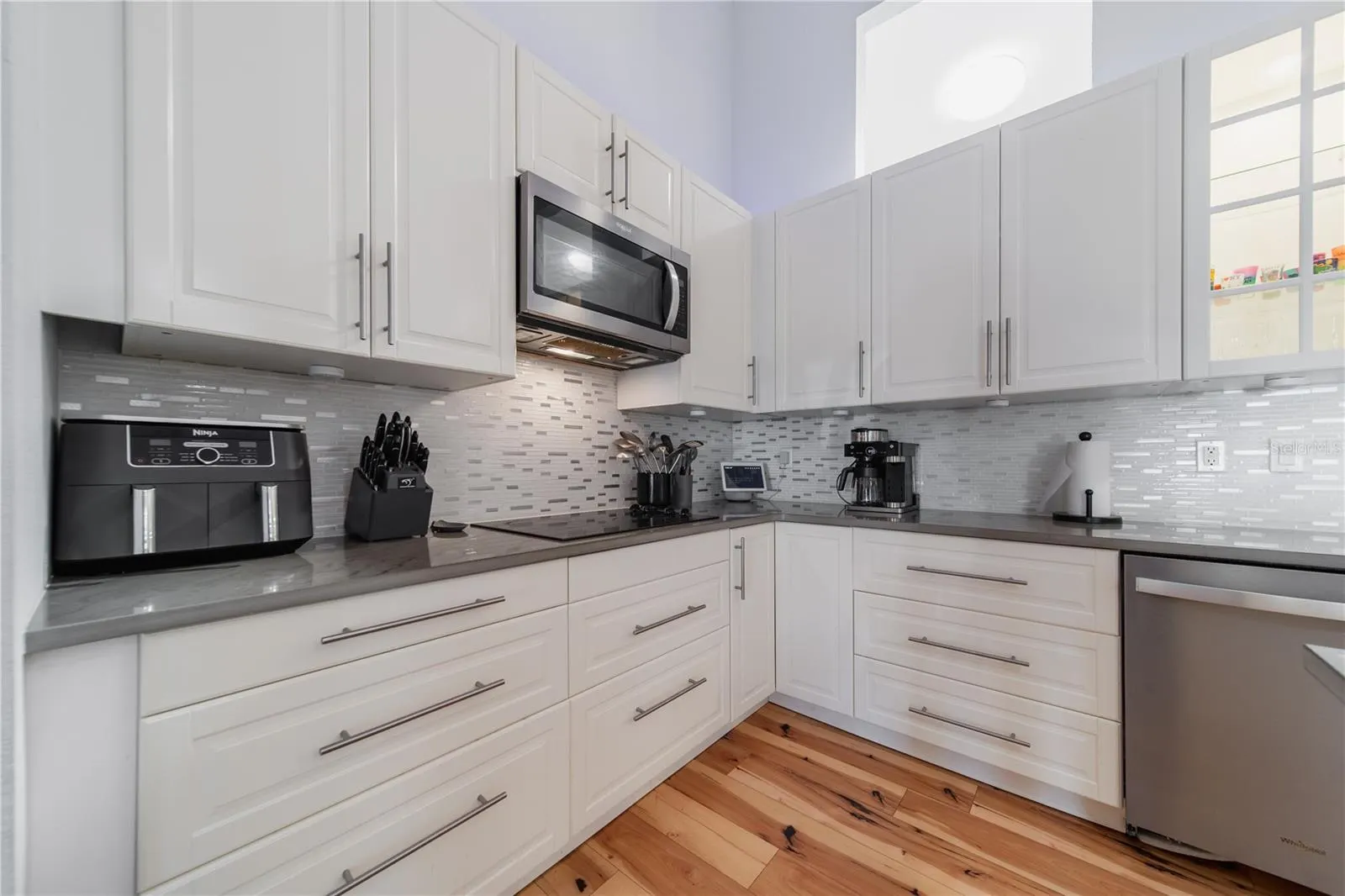12214 HERNANDO RD