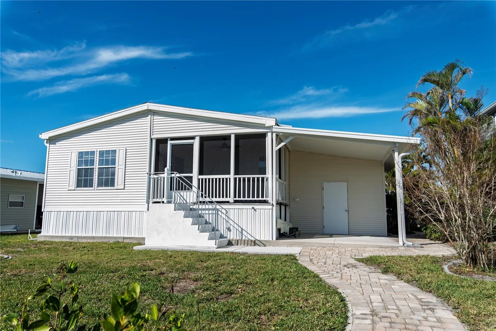16 ALLIGATOR AVE