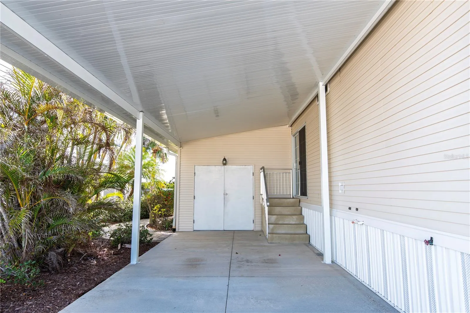 16 ALLIGATOR AVE
