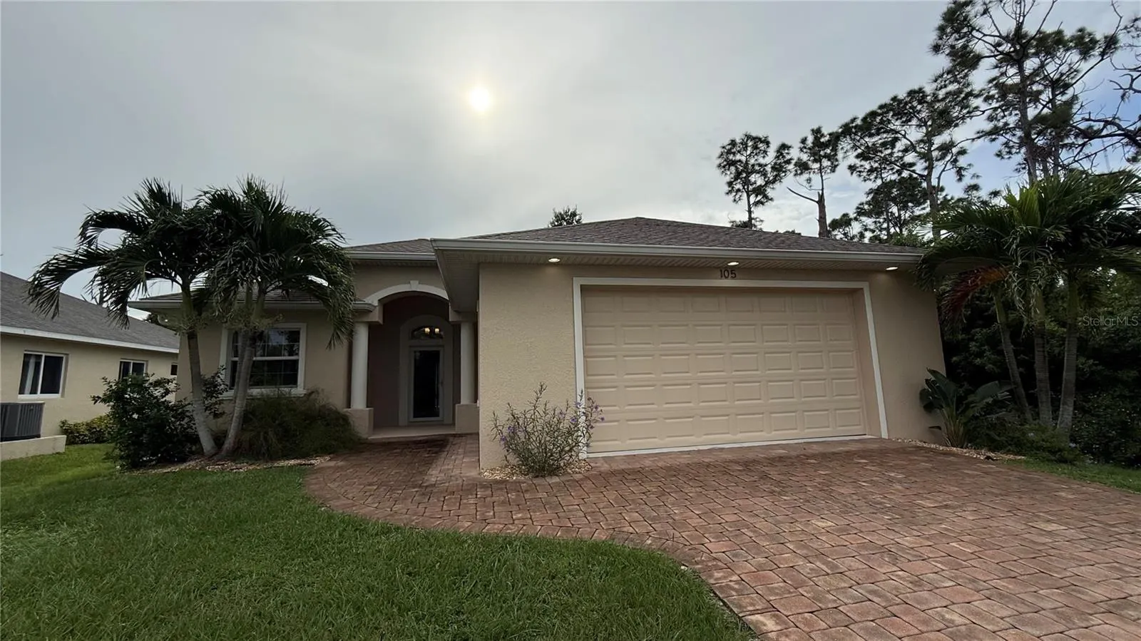105 YELLOW PINE DR