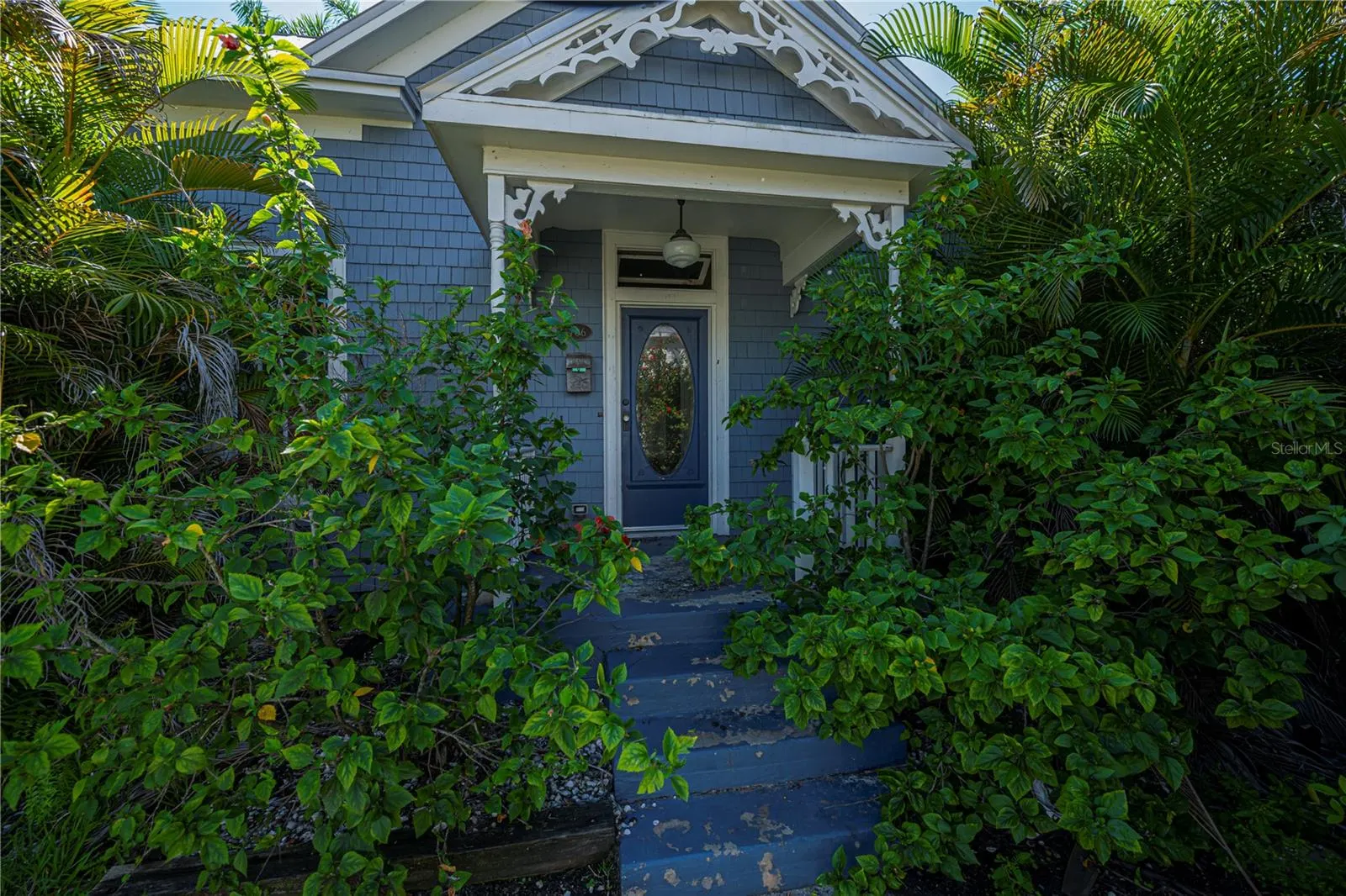 706 W MARION AVE
