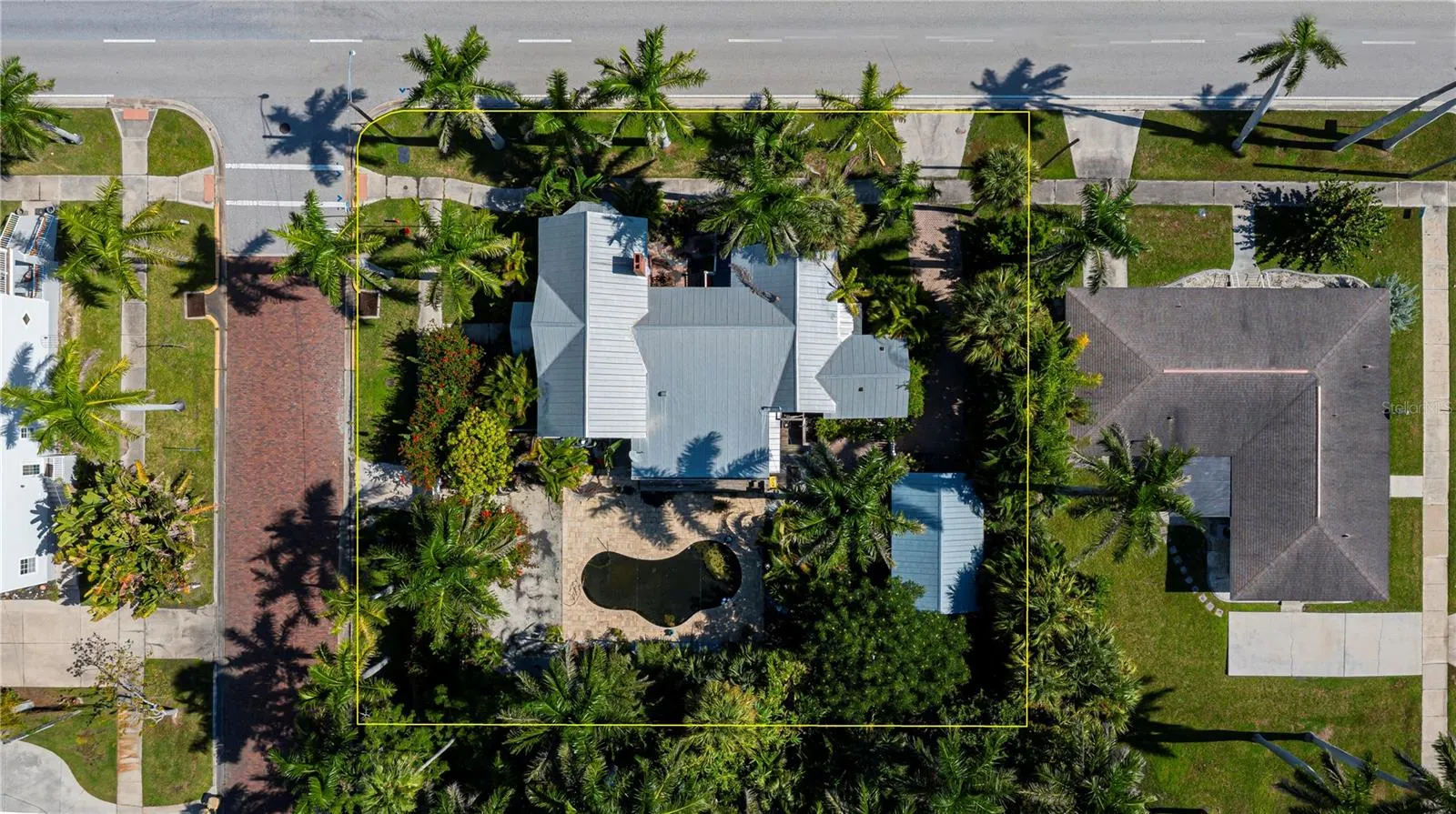 706 W MARION AVE