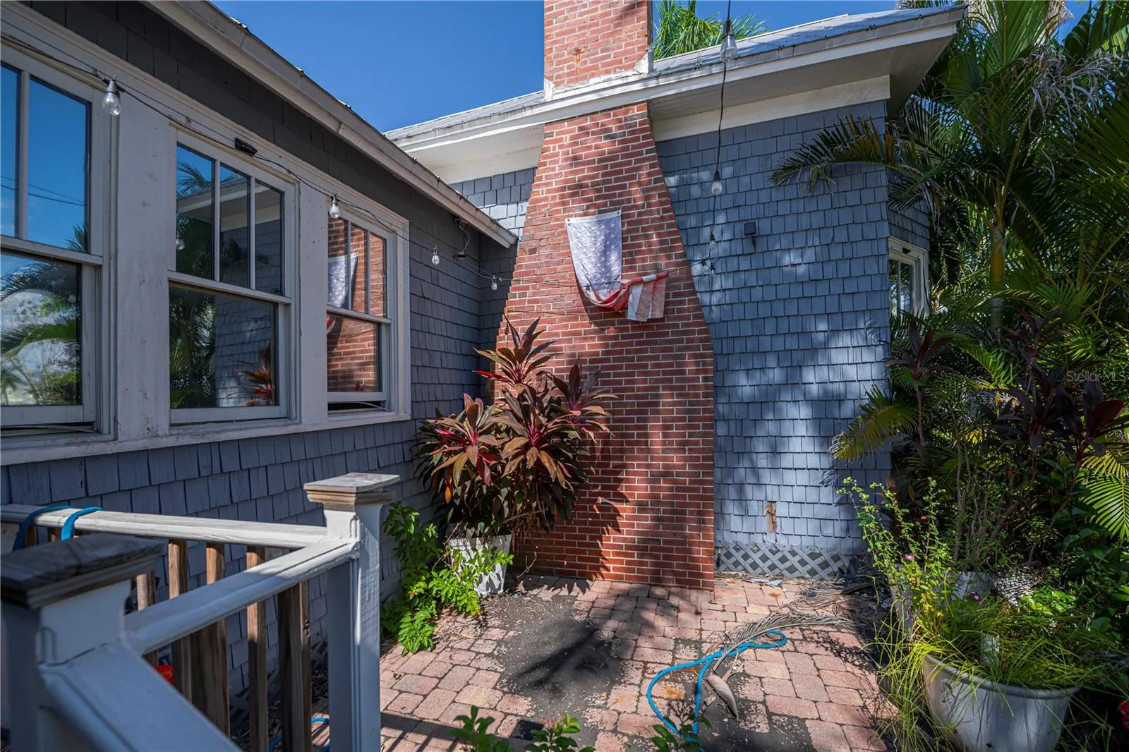 706 W MARION AVE