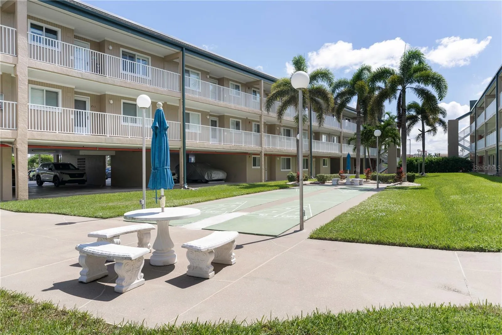 150 HARBORSIDE AVE #313, #313