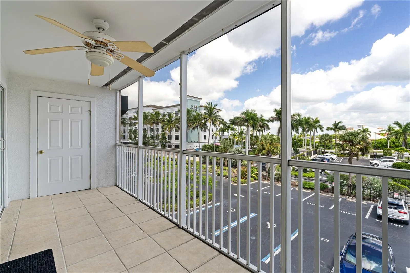 150 HARBORSIDE AVE #313, #313