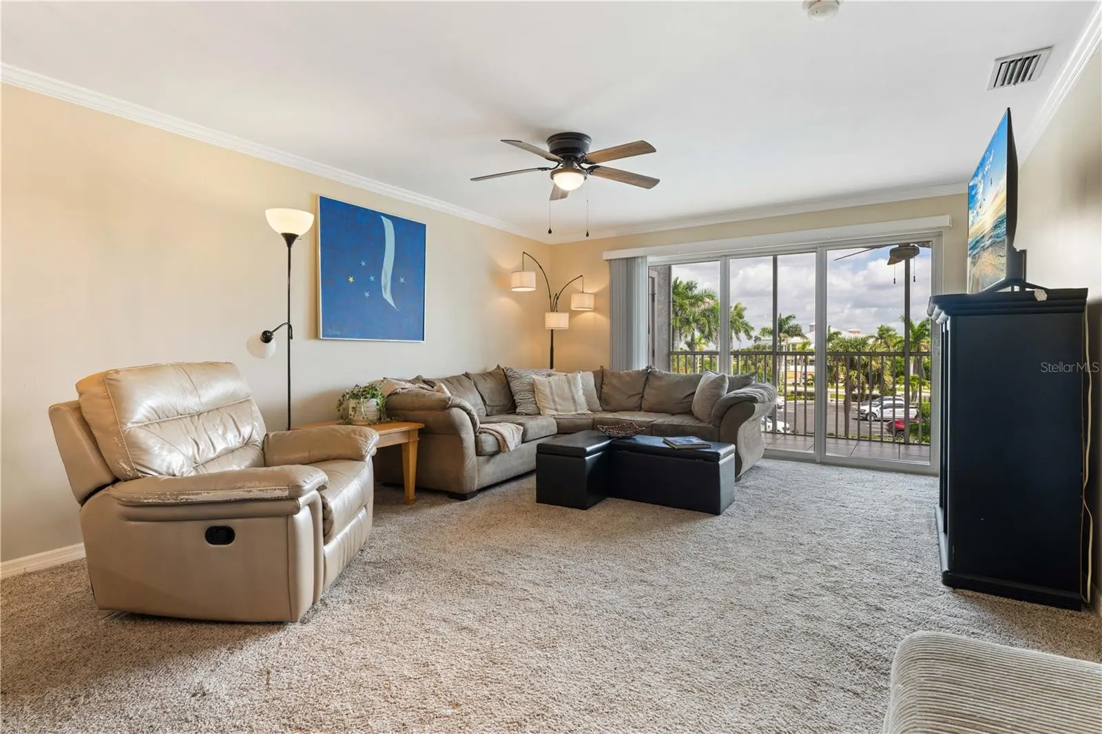 150 HARBORSIDE AVE #313, #313