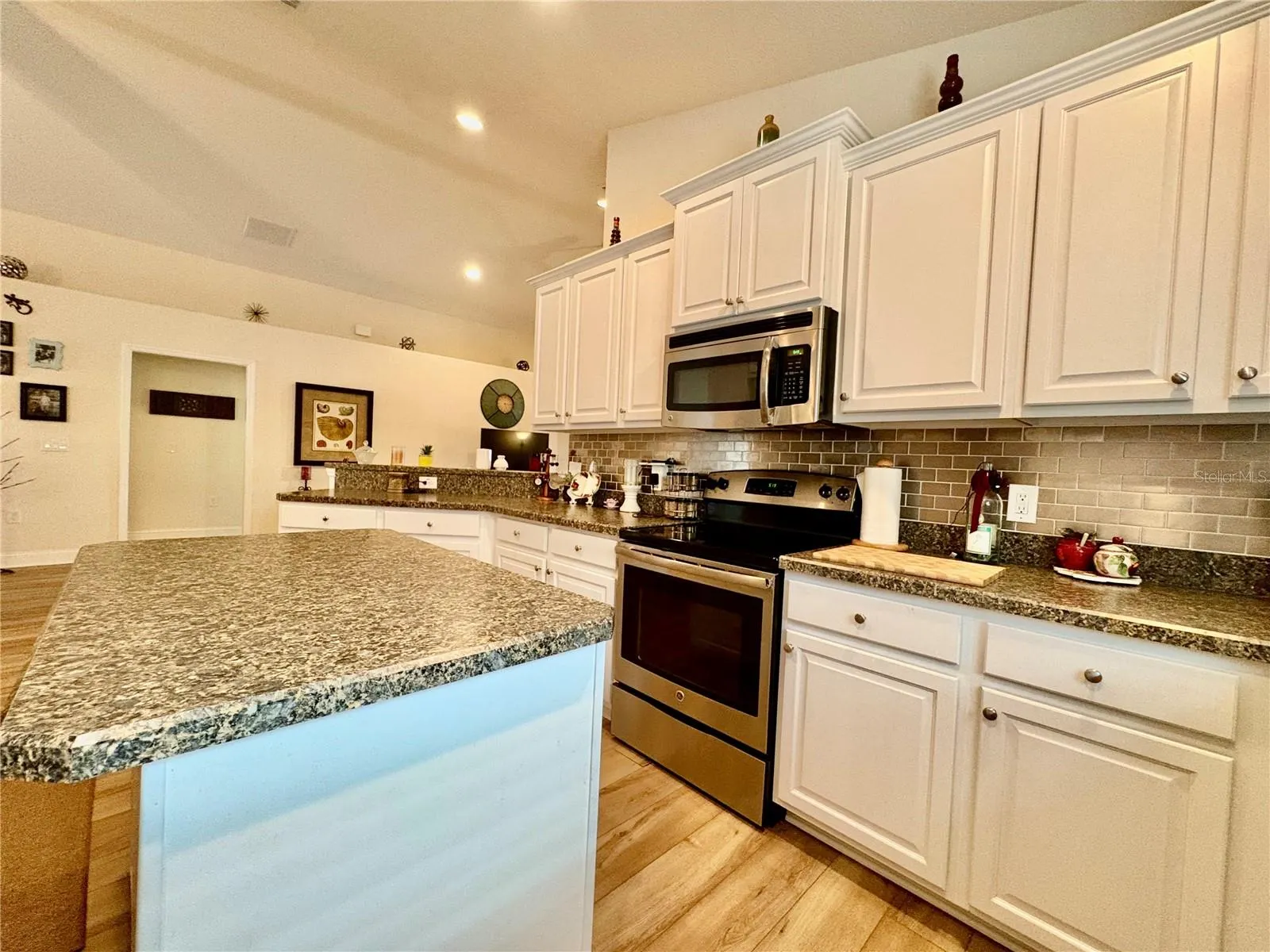 27071 BROOK FOREST RD