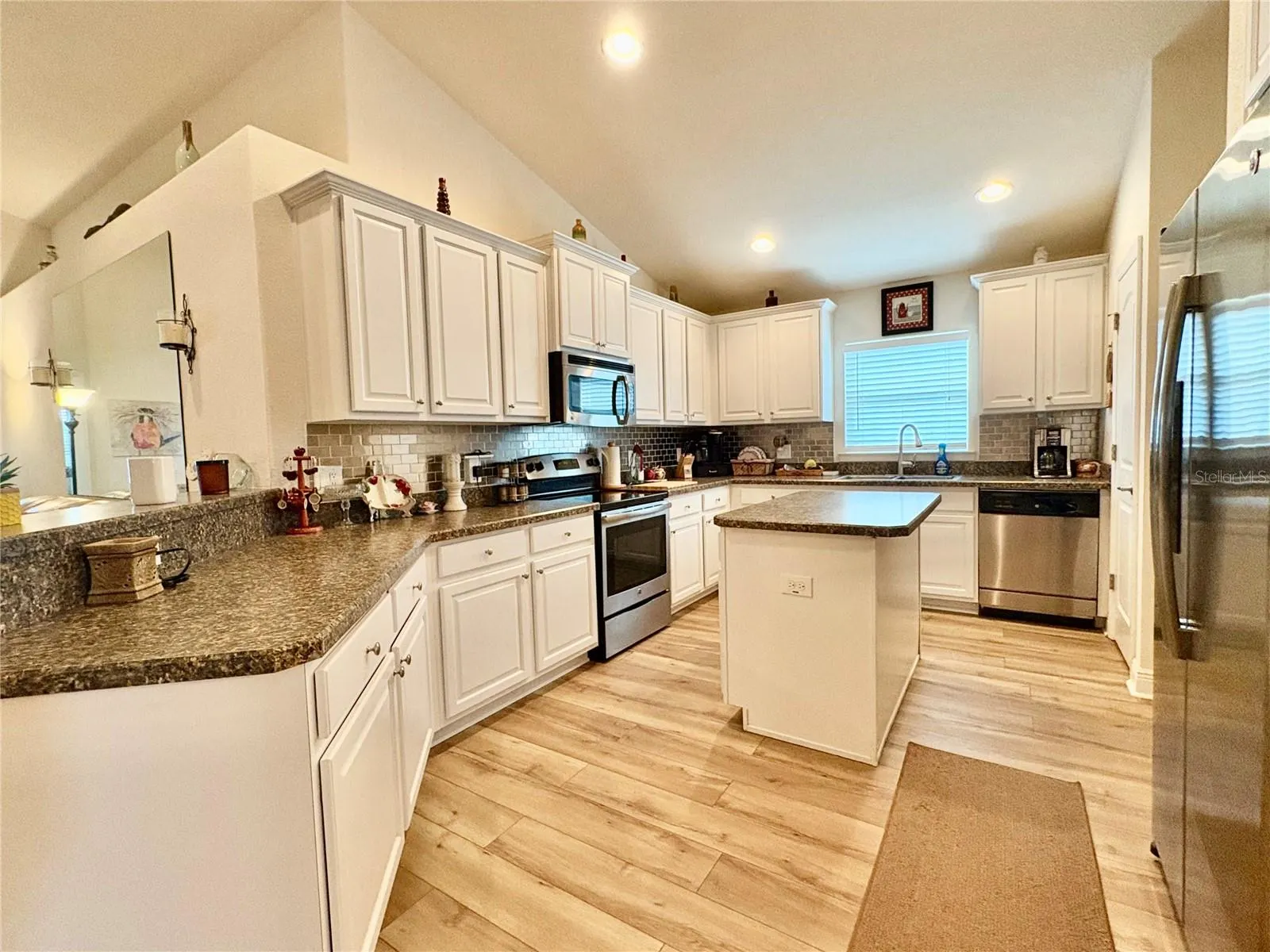 27071 BROOK FOREST RD