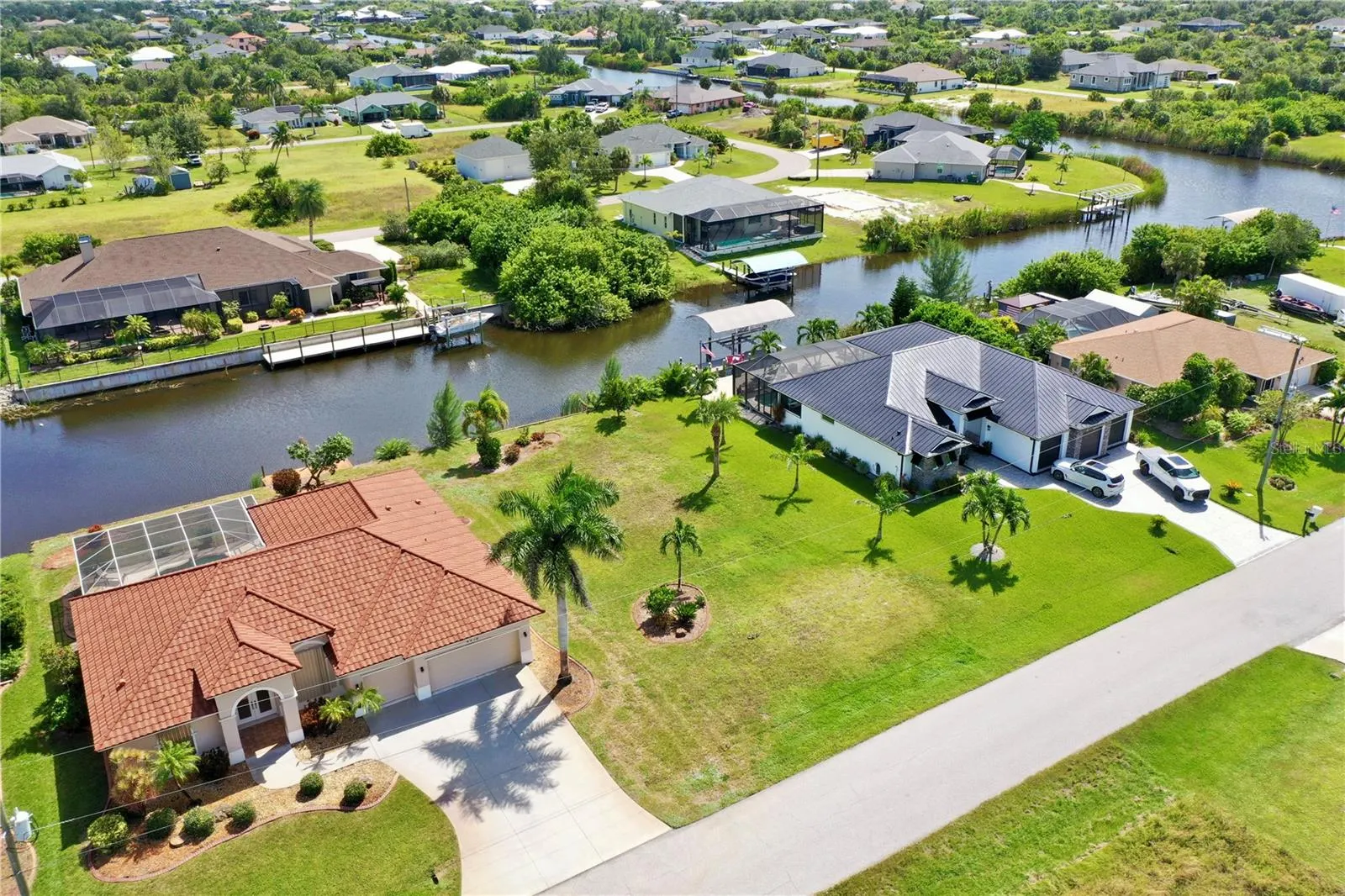 9524 MIAMI CIR