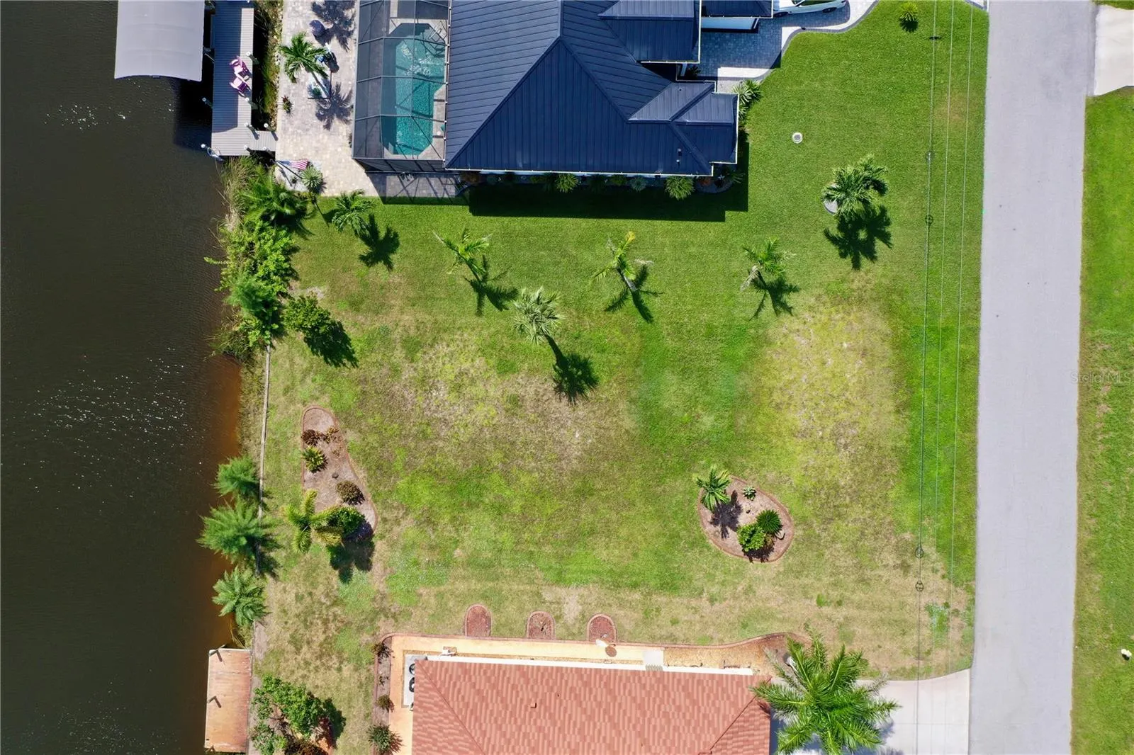 9524 MIAMI CIR