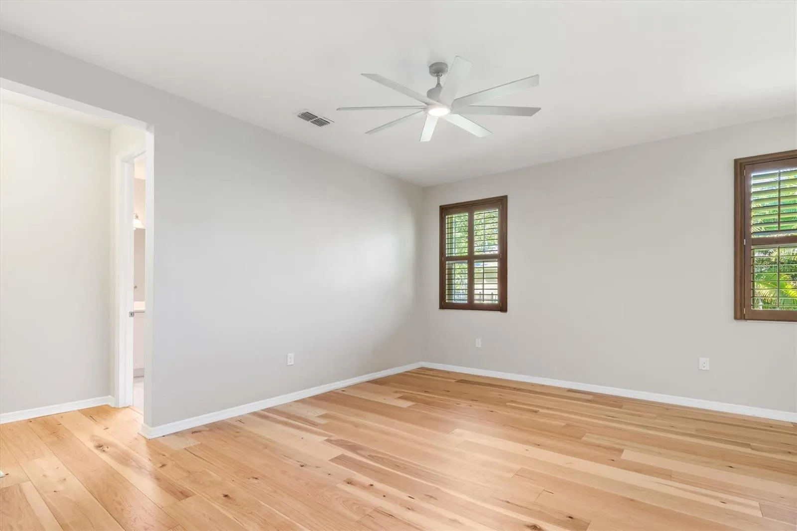 10225 ACORN TRL