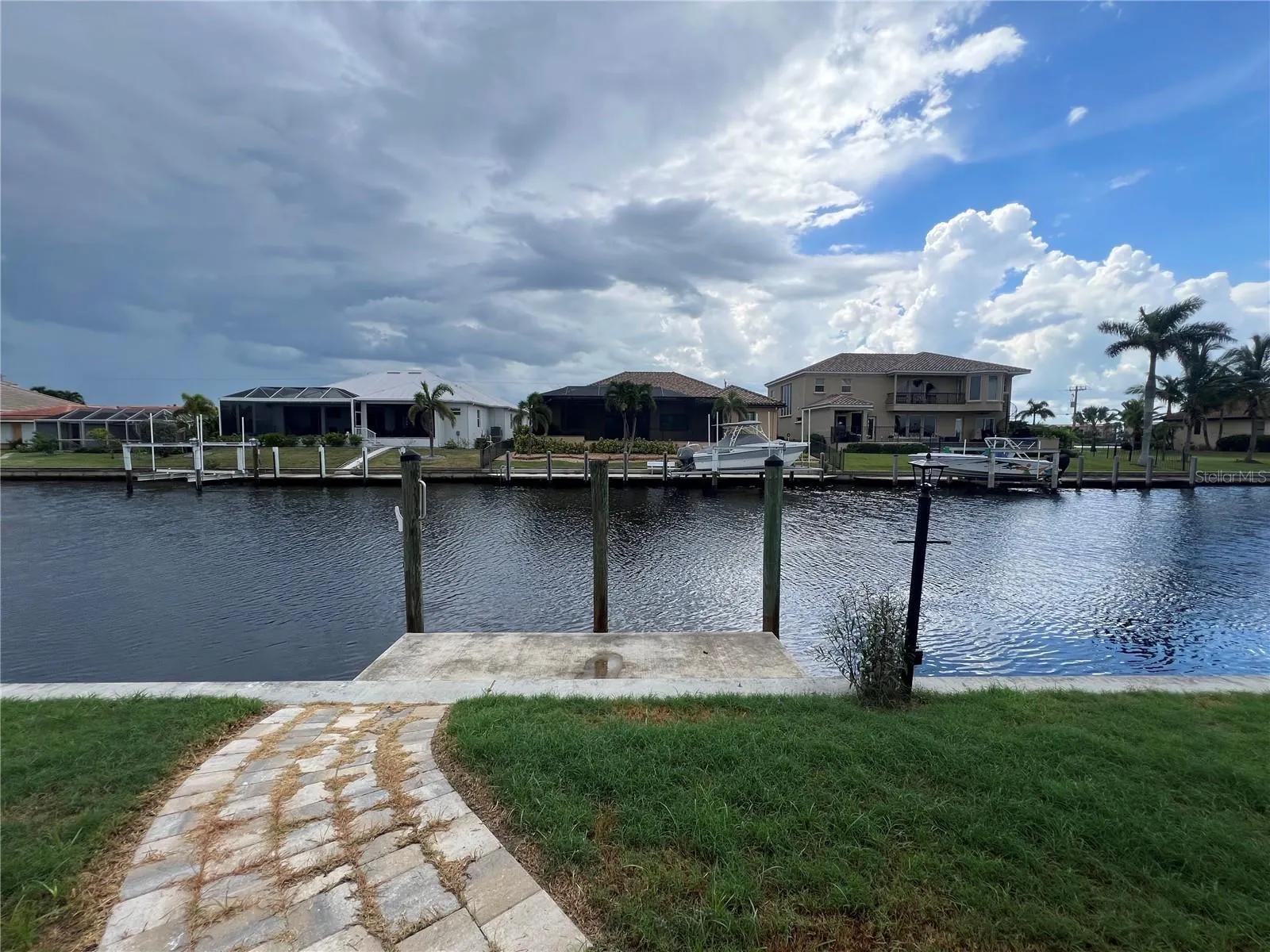 2821 CORAL WAY