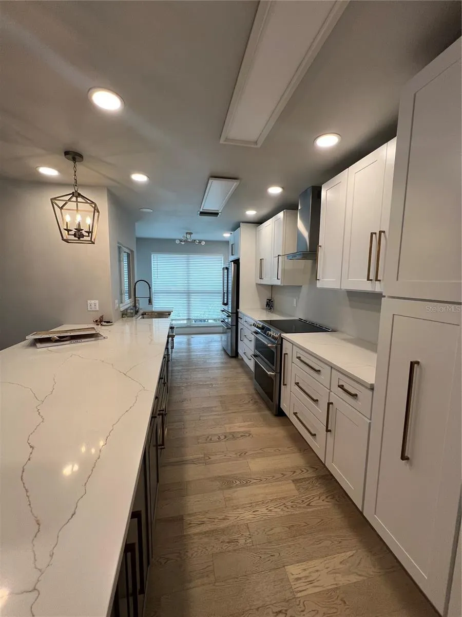 2821 CORAL WAY