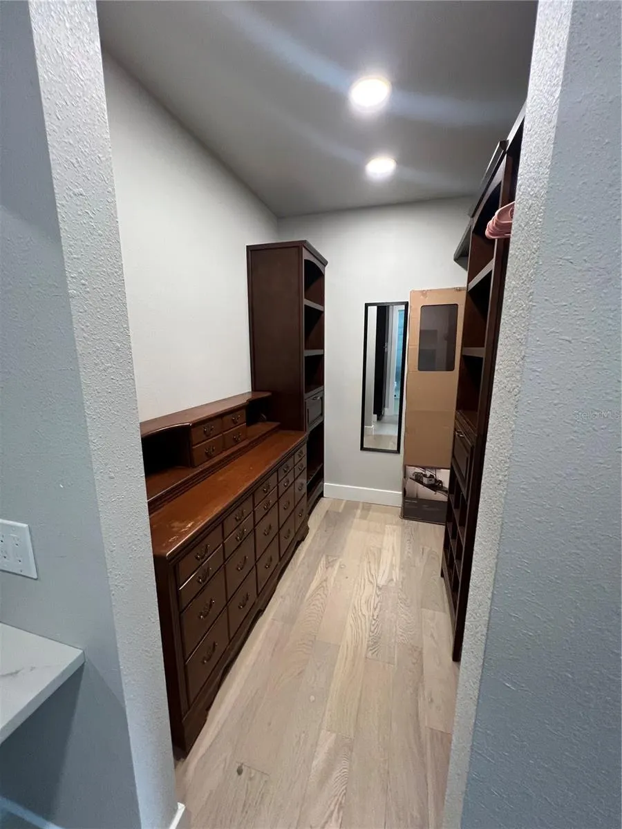 2821 CORAL WAY