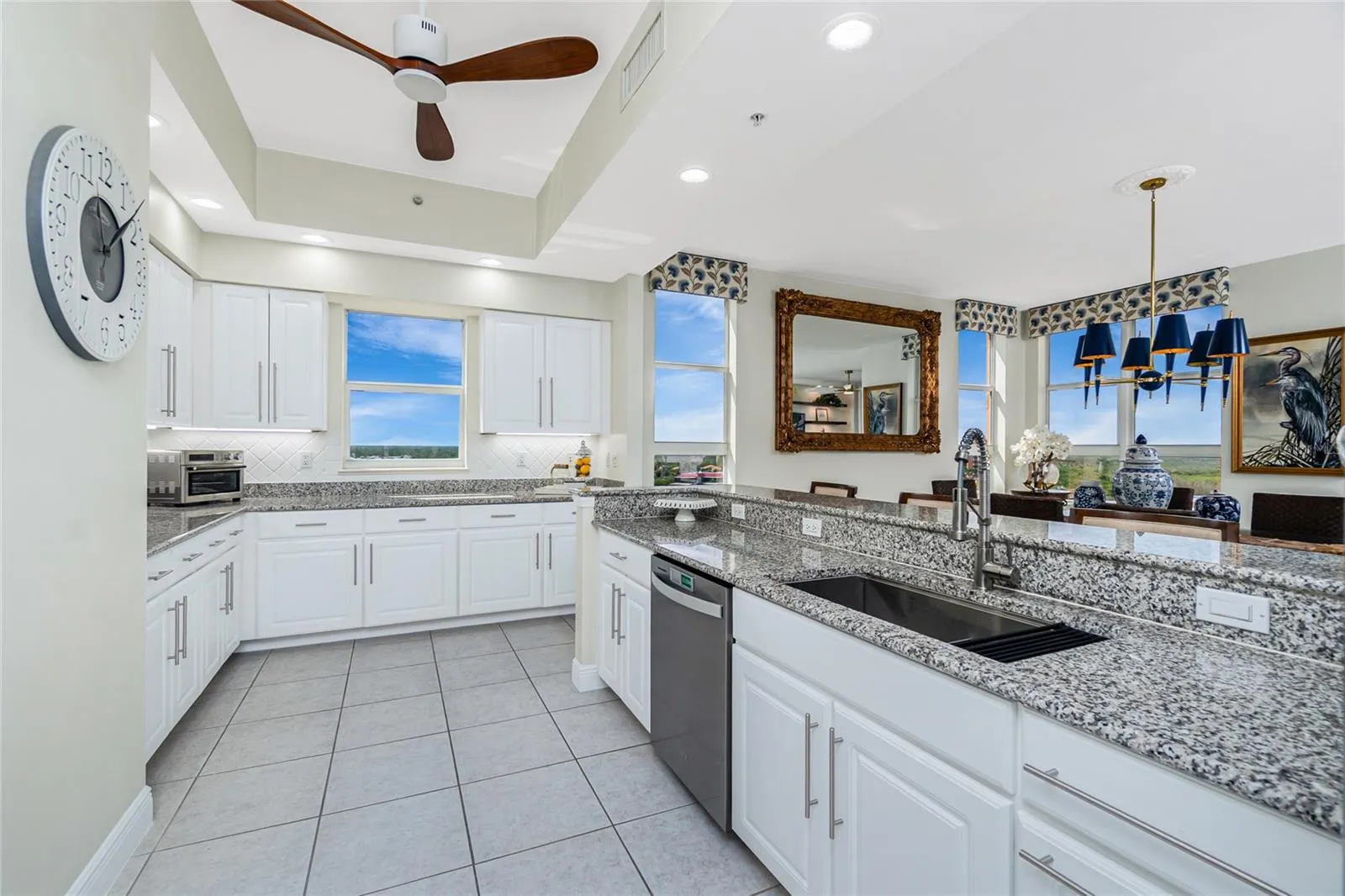 3313 SUNSET KEY CIR #701, #701