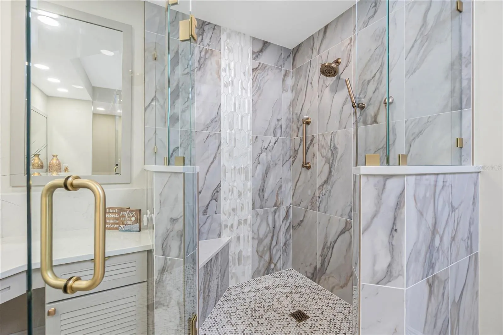3313 SUNSET KEY CIR #701, #701