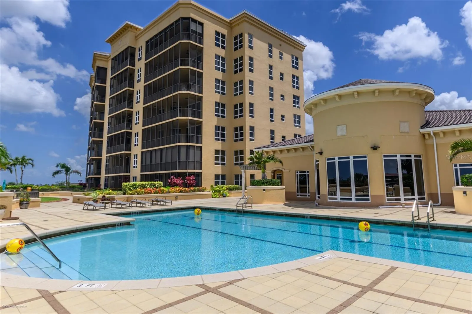 3313 SUNSET KEY CIR #701, #701