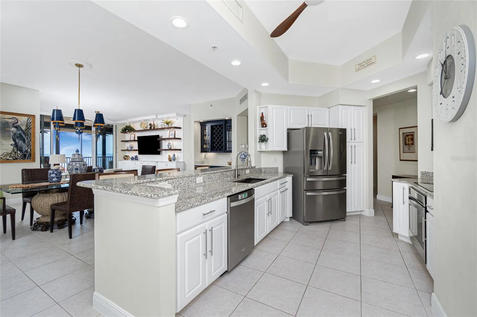 3313 SUNSET KEY CIR #701, #701