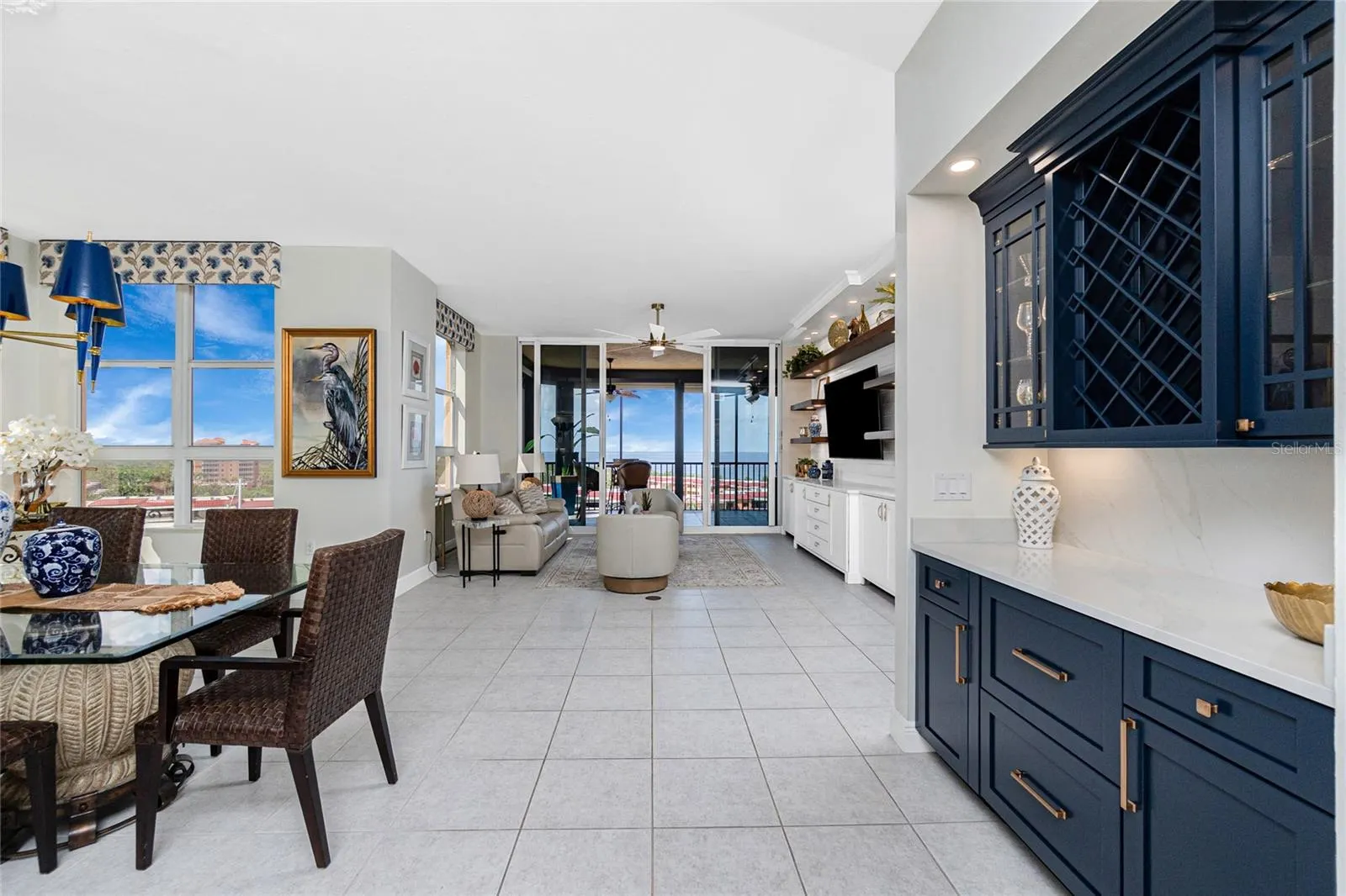 3313 SUNSET KEY CIR #701, #701
