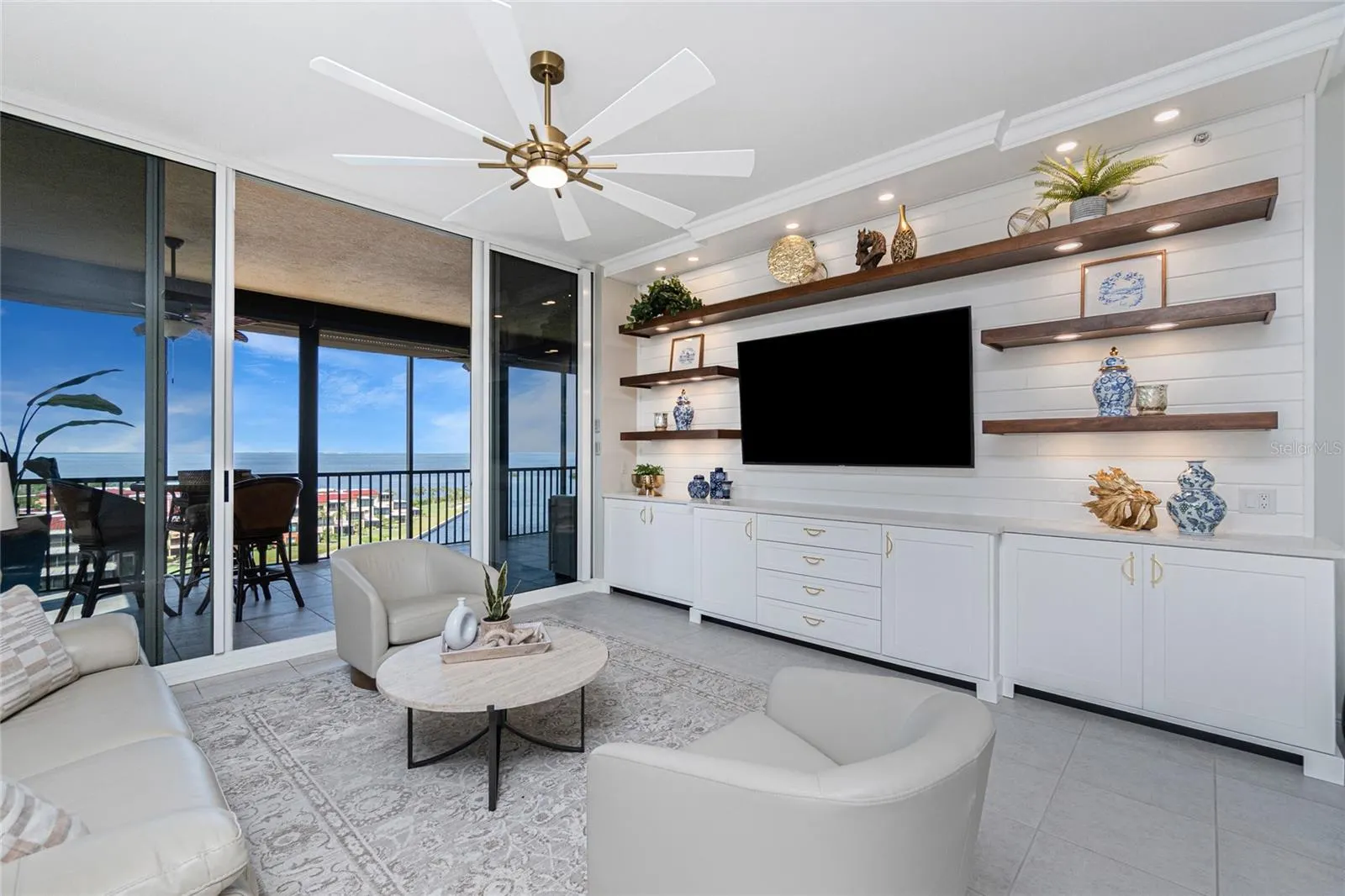 3313 SUNSET KEY CIR #701, #701