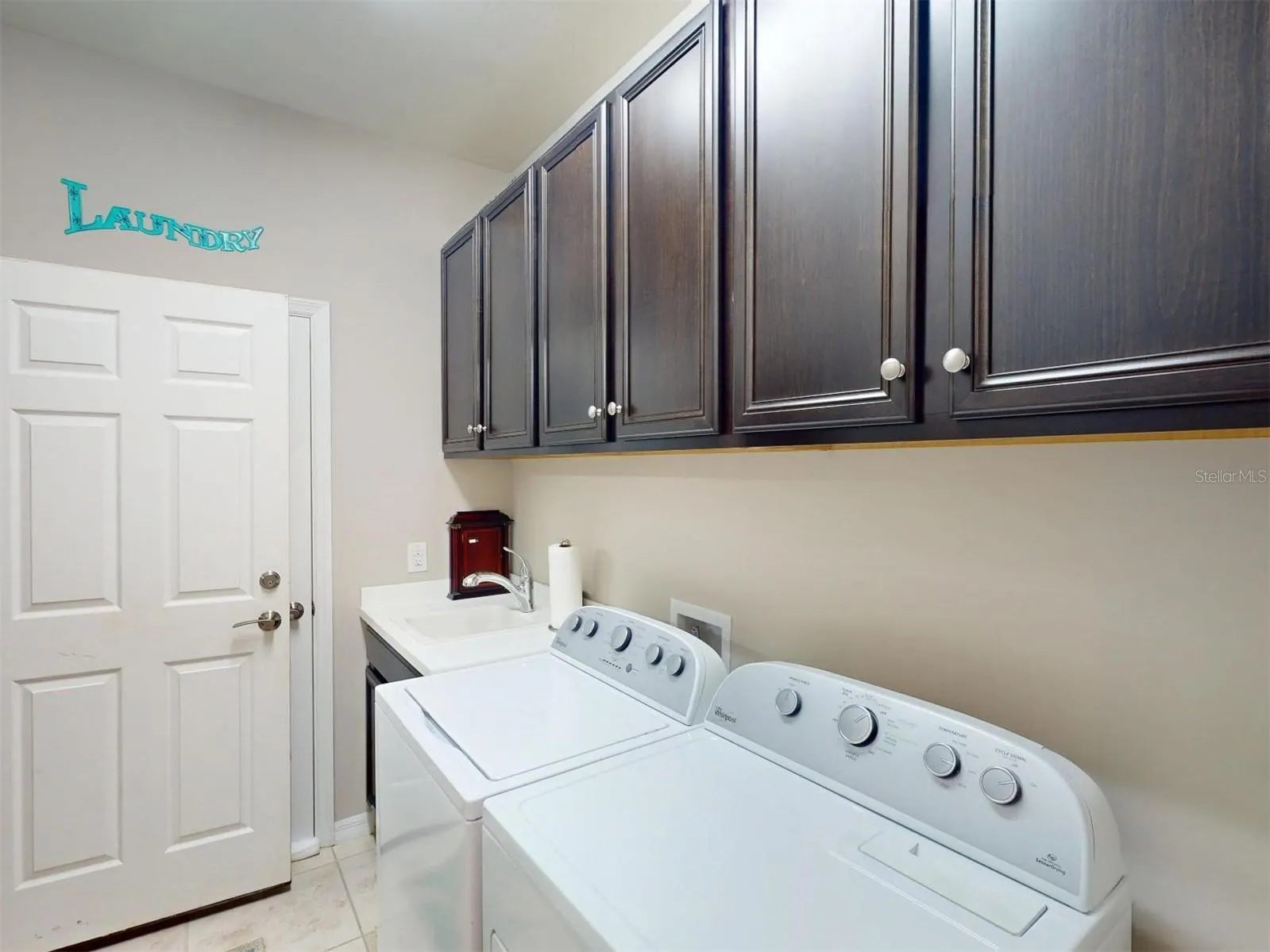 2444 DAISY DR