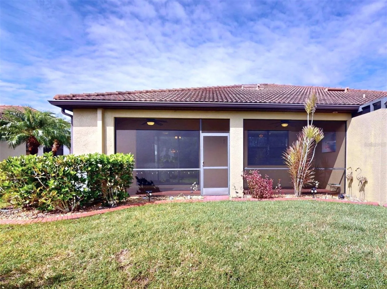 2444 DAISY DR