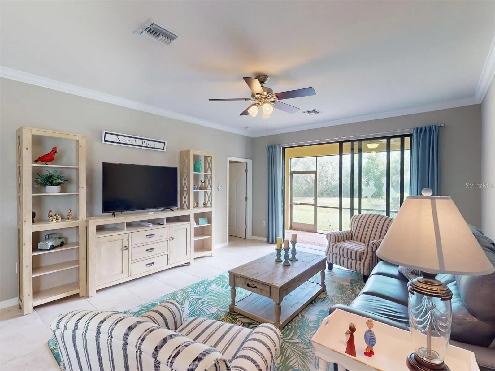 2444 DAISY DR