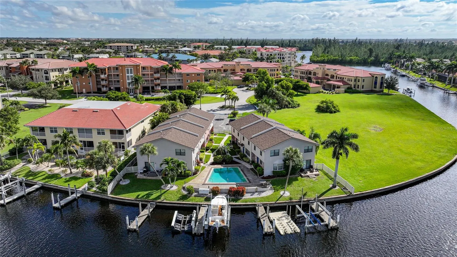 3335 PURPLE MARTIN DR #6, #6