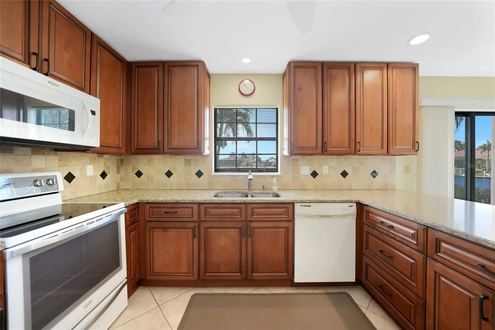 3335 PURPLE MARTIN DR #6, #6